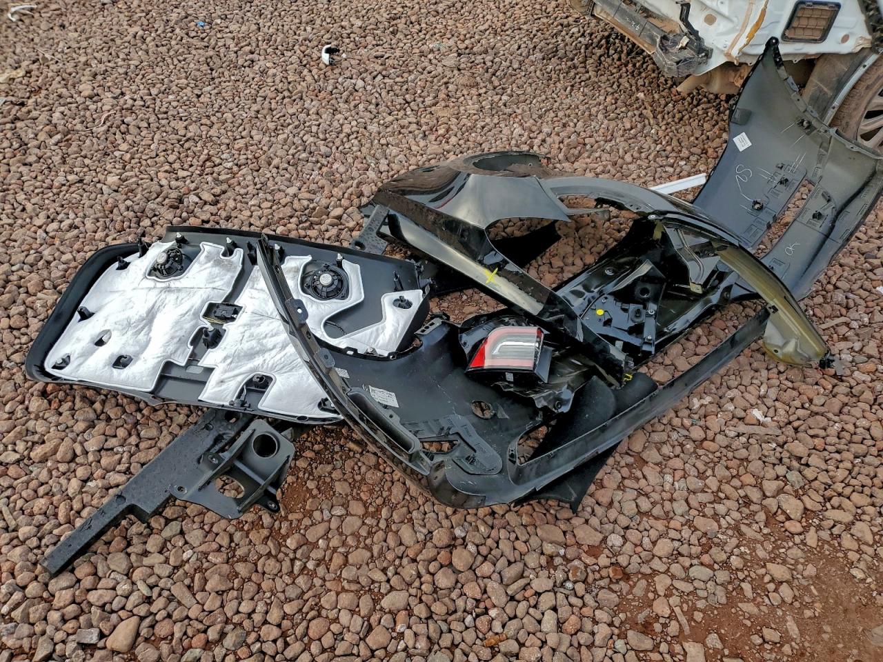 2022 Tesla Model Y VIN: 7SAYGAEE1NF484376 Lot: 93355755