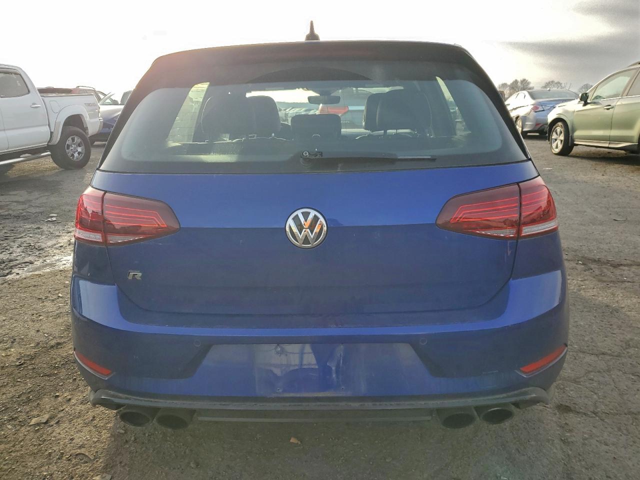2018 Volkswagen Golf R VIN: WVWVF7AU6JW177651 Lot: 93943875
