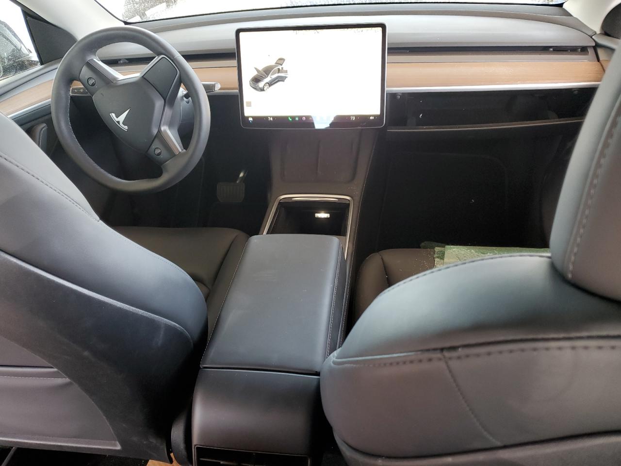 2024 Tesla Model Y VIN: 7SAYGDEE8RA226005 Lot: 93294135