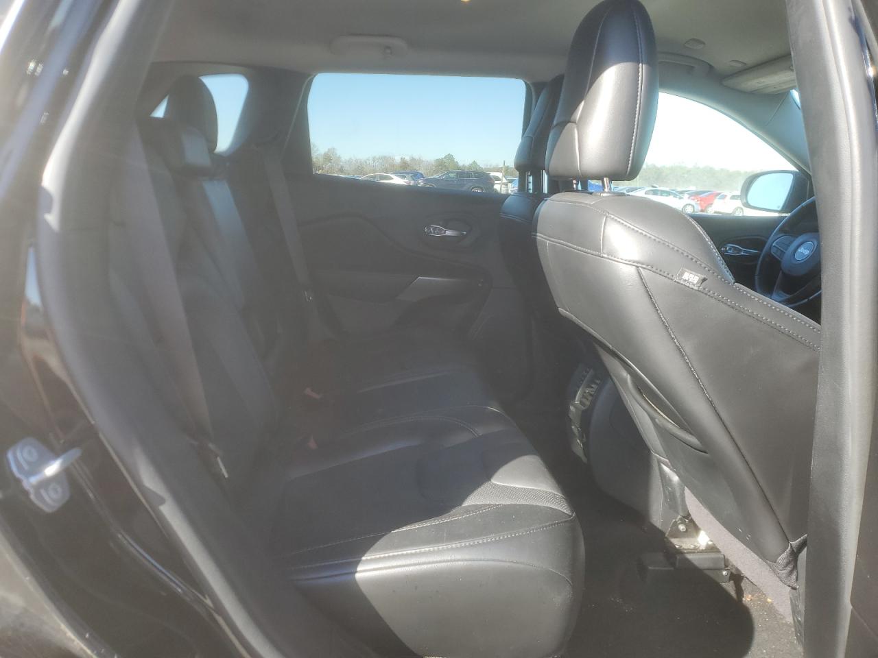 2020 Jeep Cherokee Latitude Plus VIN: 1C4PJMLN3LD647869 Lot: 92113805