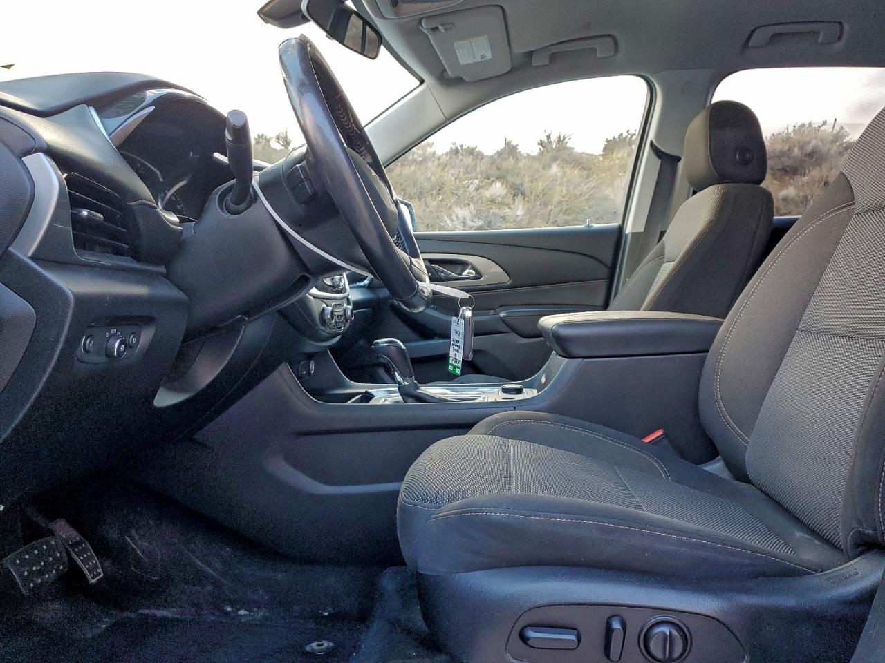 2018 Chevrolet Traverse Lt VIN: 1GNEVGKW0JJ143793 Lot: 93974305