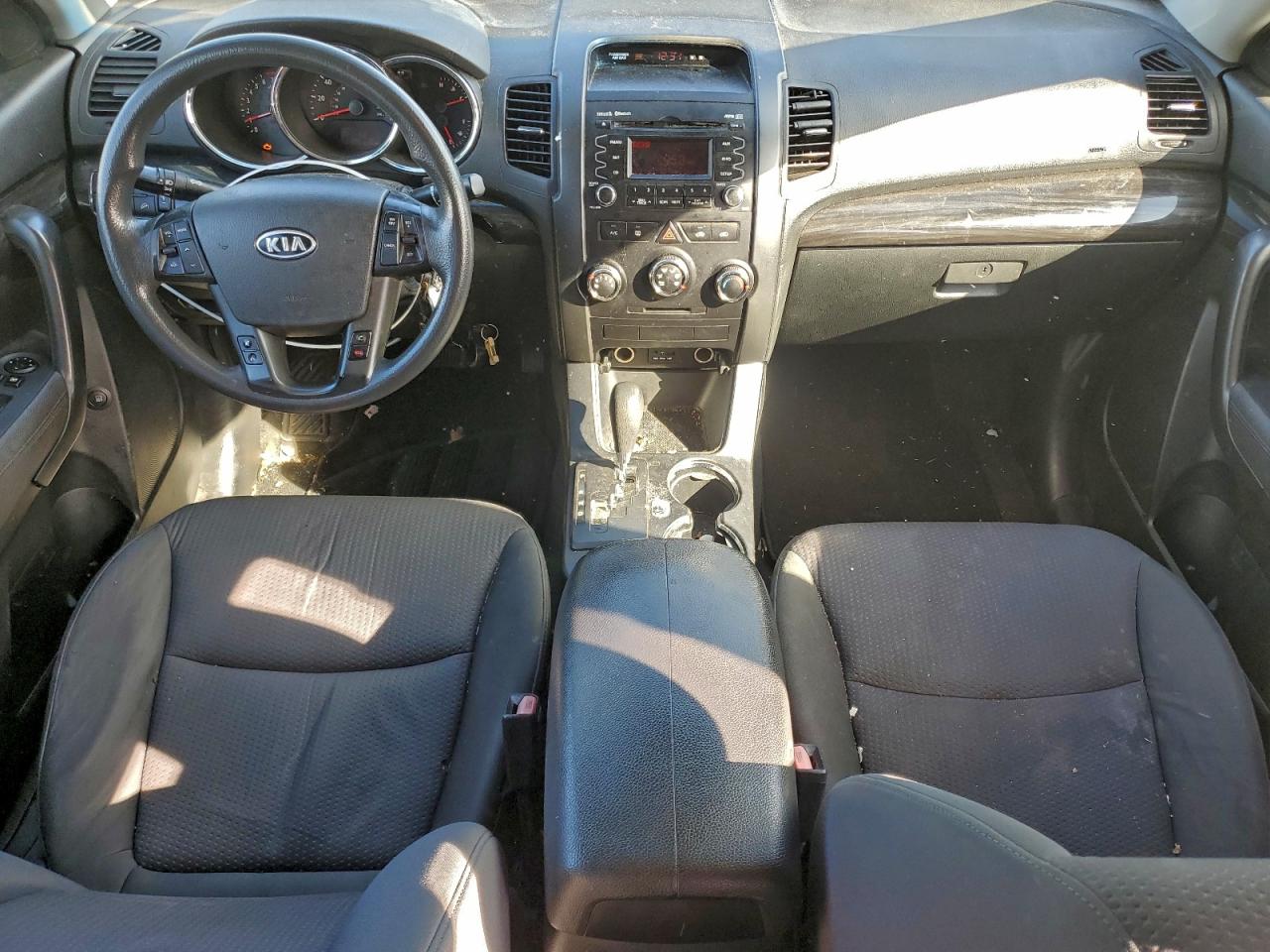 2011 Kia Sorento Base VIN: 5XYKT3A19BG098788 Lot: 94053135