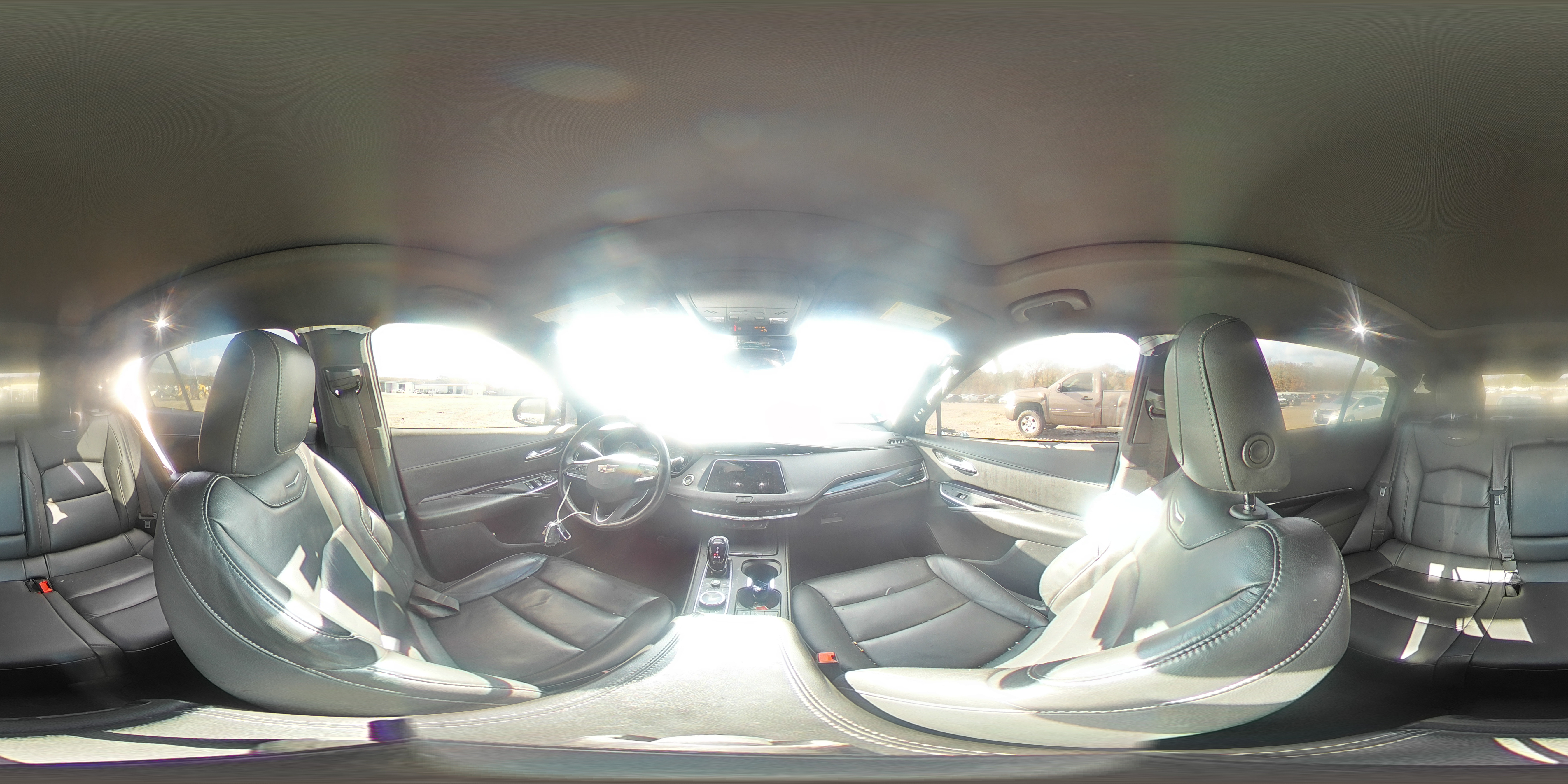 2023 Cadillac Xt4 Luxury VIN: 1GYAZAR44PF129110 Lot: 94388585