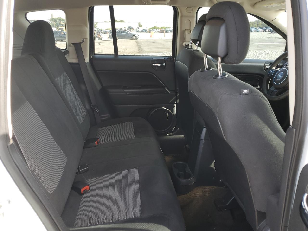 2017 Jeep Compass Sport VIN: 1C4NJDBB8HD142366 Lot: 92272375