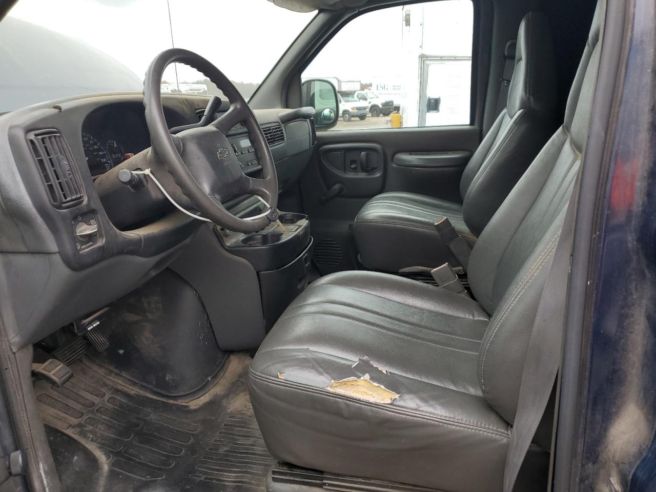 2002 Chevrolet Express 3500 Delivery Van VIN: 1GCHG35RX21178907 Lot: 90838655