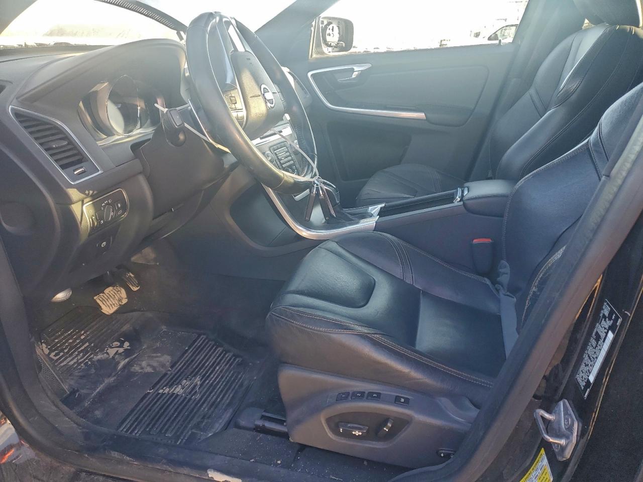 2015 Volvo Xc60 T6 Premier VIN: YV4902RK6F2738080 Lot: 94454175