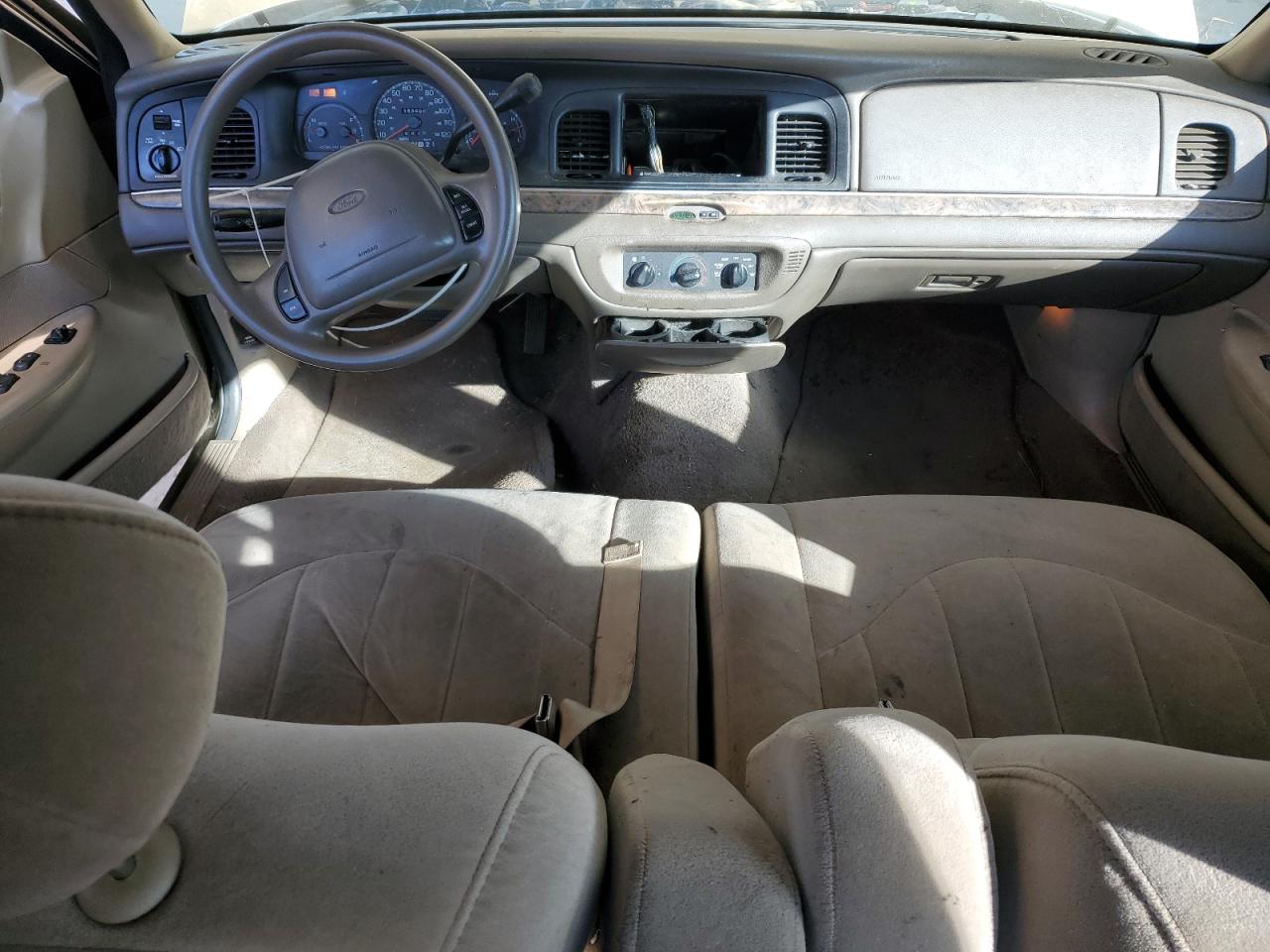 2000 Ford Crown Victoria VIN: 2FAFP73W5YX122340 Lot: 90752945