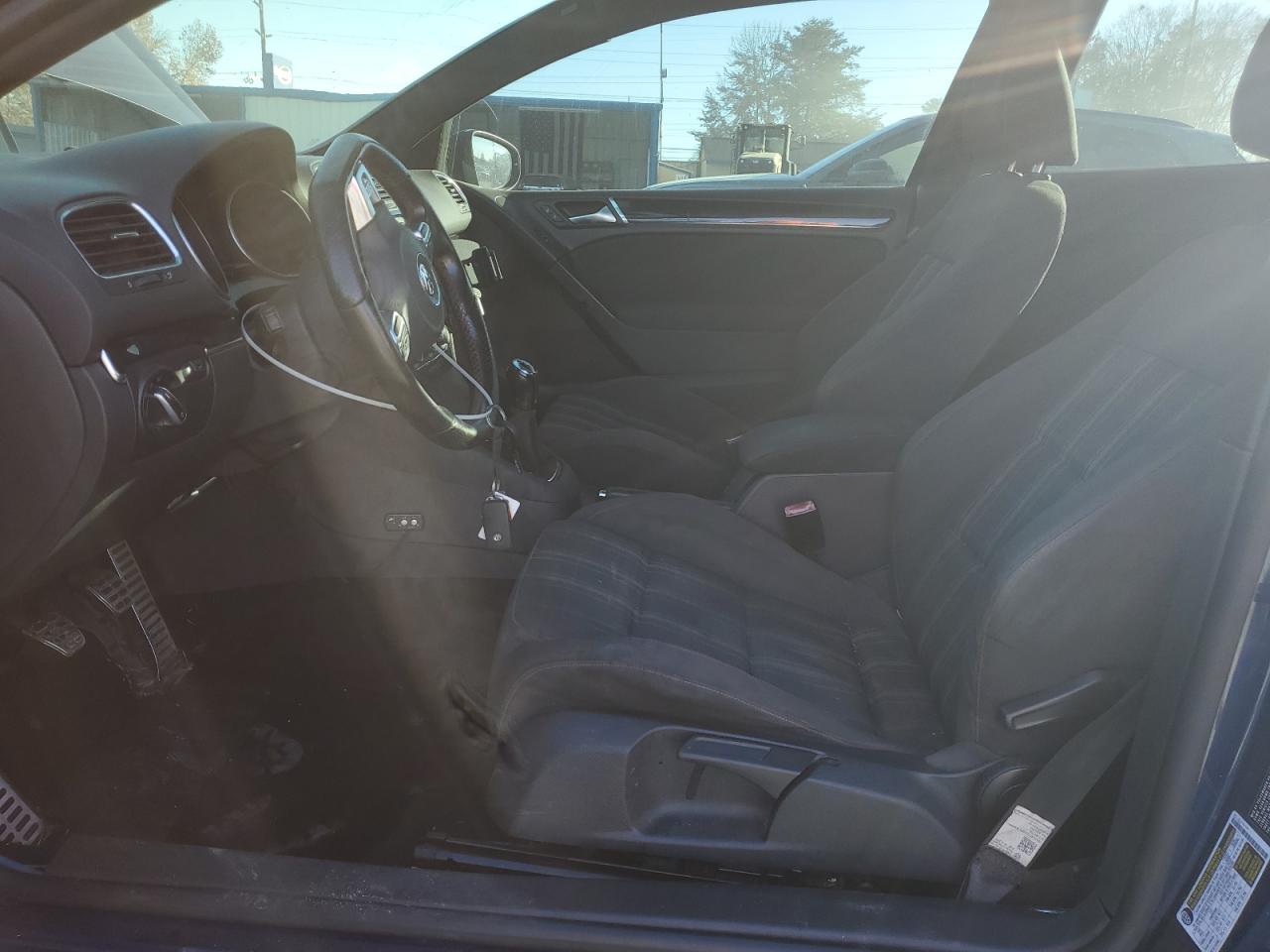 2010 Volkswagen Gti VIN: WVWED7AJ0AW235958 Lot: 93043905