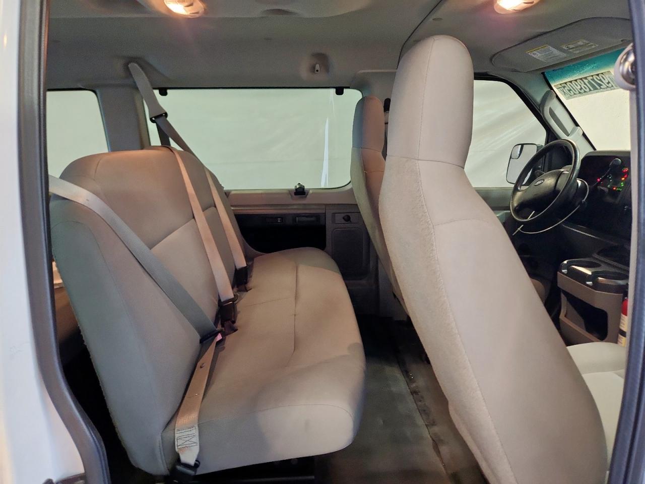 2013 Ford Econoline E350 Super Duty Wagon VIN: 1FBNE3BL6DDB05418 Lot: 92718905