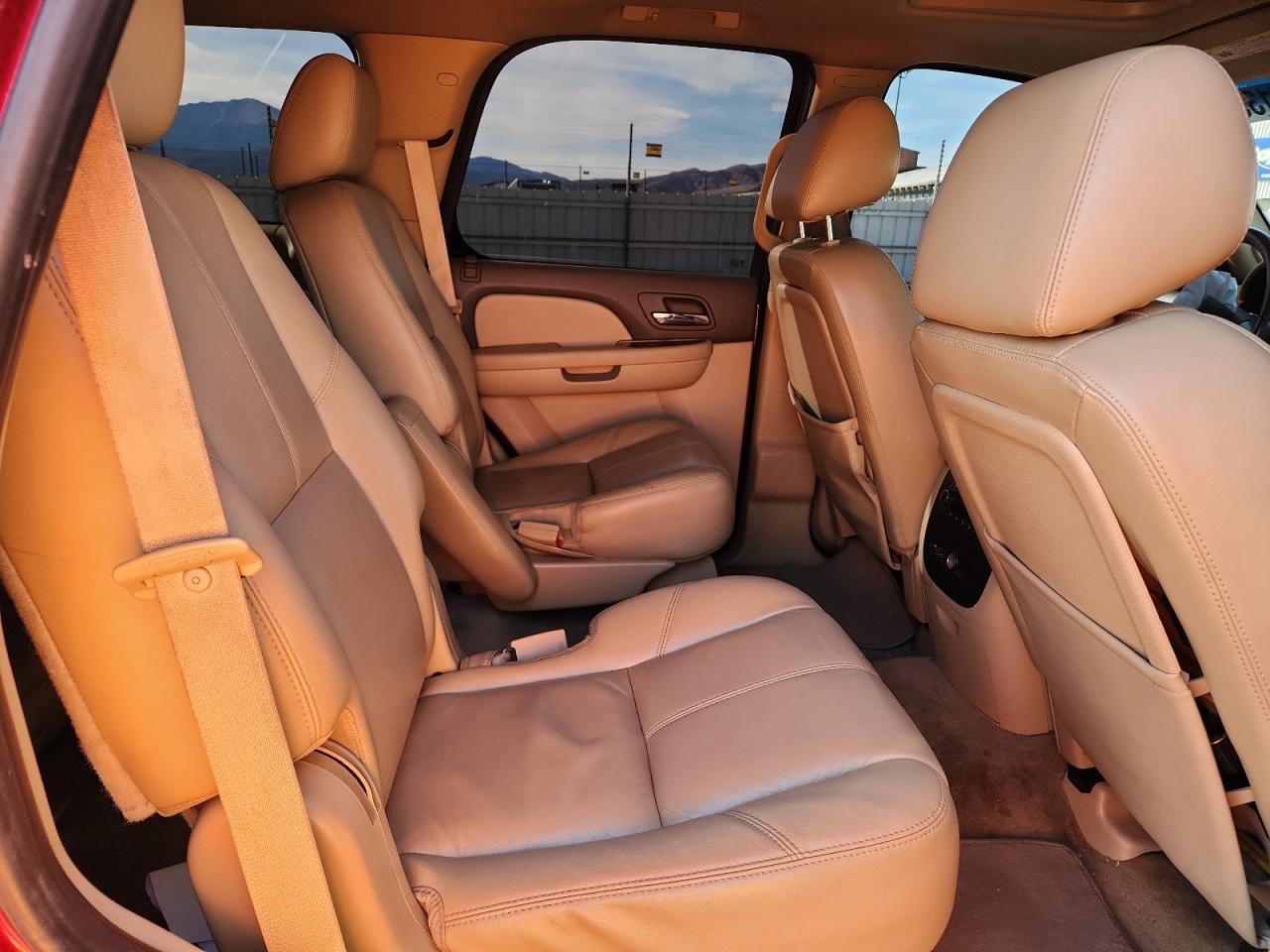 2011 Chevrolet Tahoe C1500 Lt VIN: 1GNSCBE06BR197752 Lot: 91828135