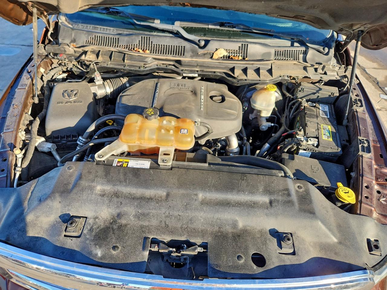 2015 Ram 1500 Laramie VIN: 1C6RR6NM2FS664316 Lot: 94273885