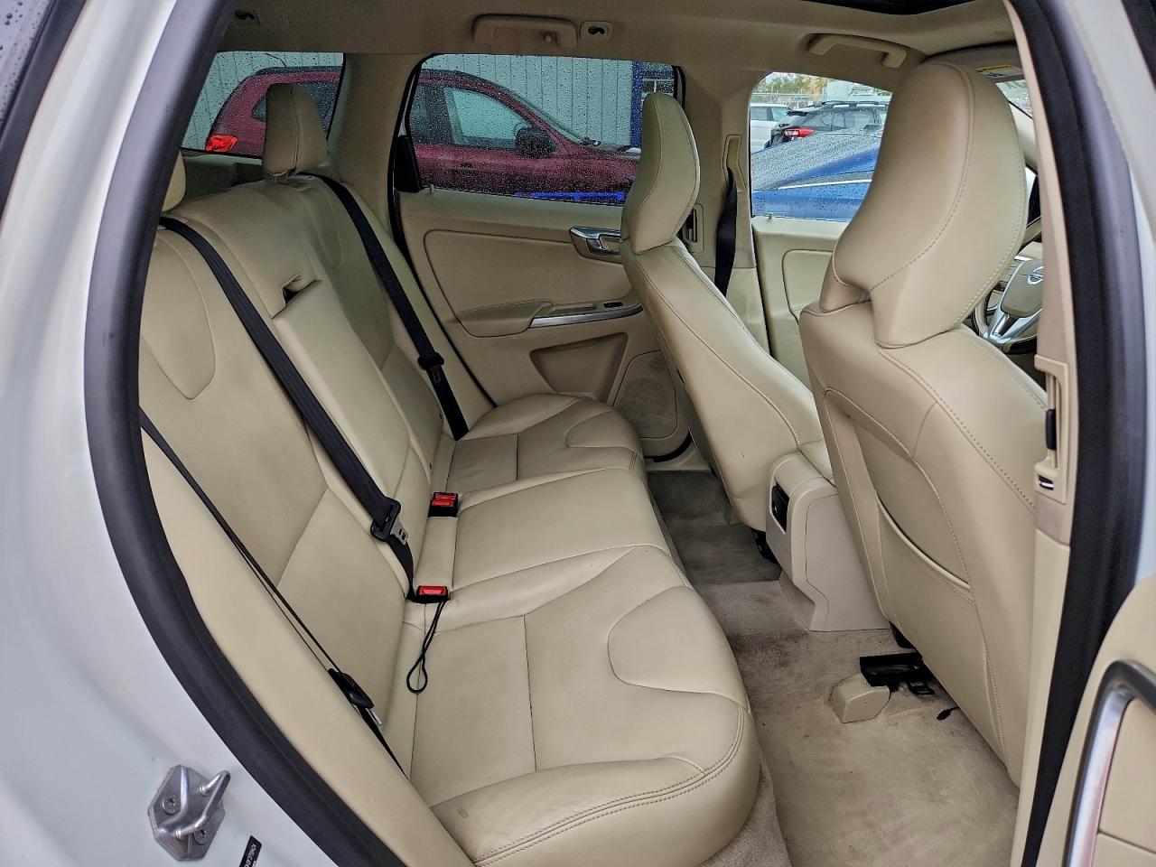 2015 Volvo Xc60 T5 Premier VIN: YV440MDK0F2759424 Lot: 93970705