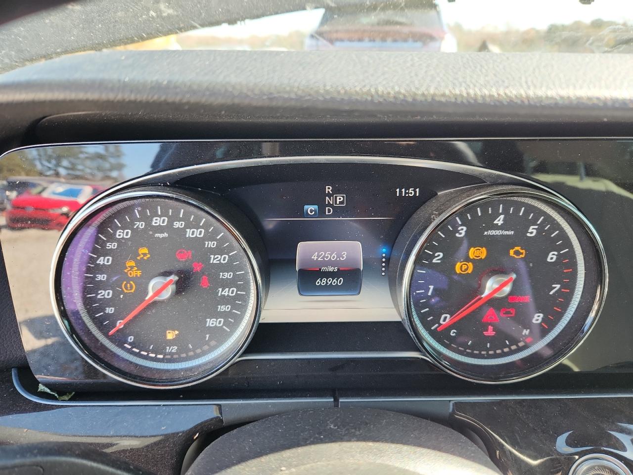 2019 Mercedes-Benz E 300 VIN: WDDZF4JB8KA587712 Lot: 92275585