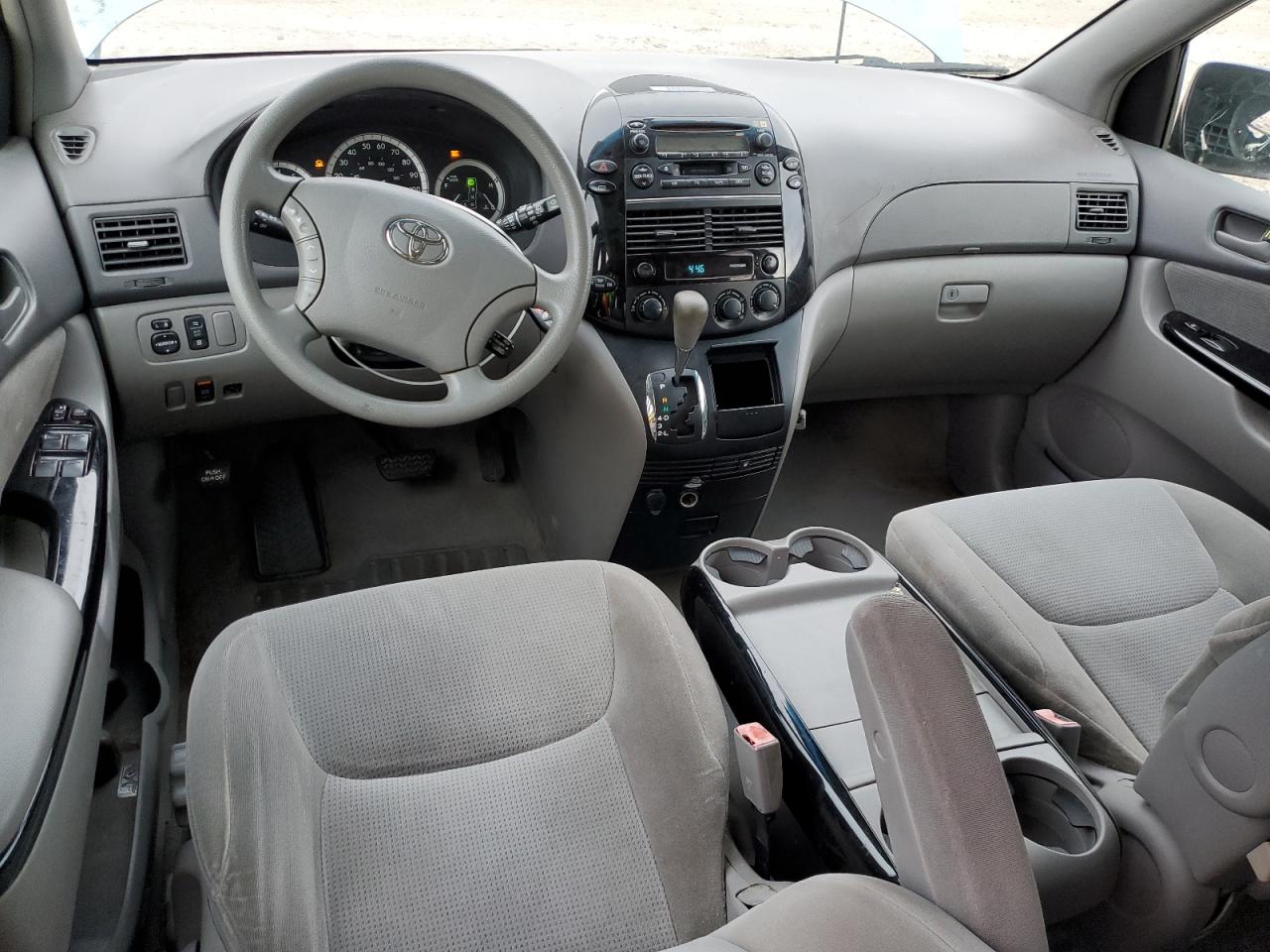 2004 Toyota Sienna Ce VIN: 5TDZA23C44S209847 Lot: 92439125