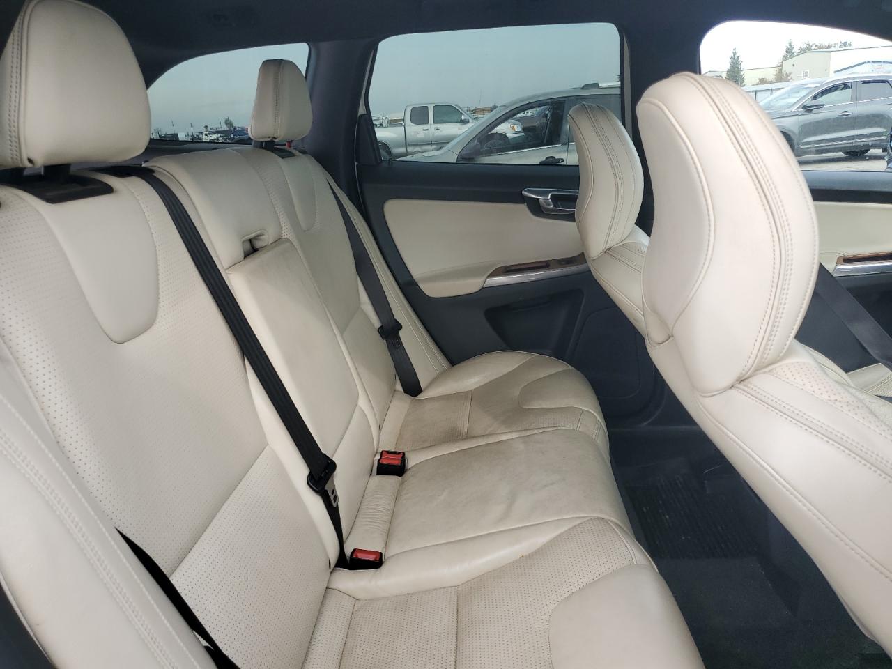 2016 Volvo Xc60 T6 Premier VIN: YV4902RK8G2785418 Lot: 85402405