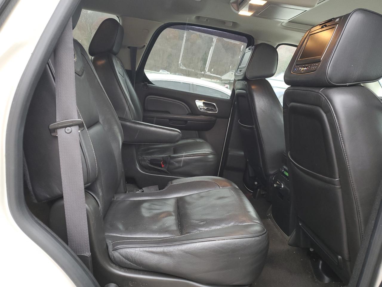 2014 Cadillac Escalade Platinum VIN: 1GYS4DEF1ER111025 Lot: 92426925