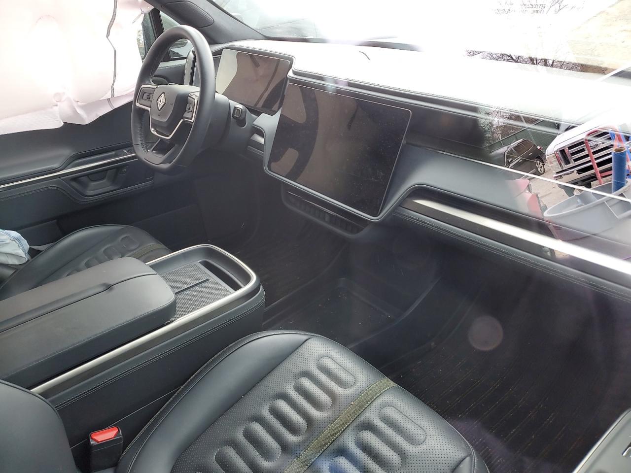 2025 Rivian R1S Adventure VIN: 7PDSGBBA7SN048065 Lot: 92861005