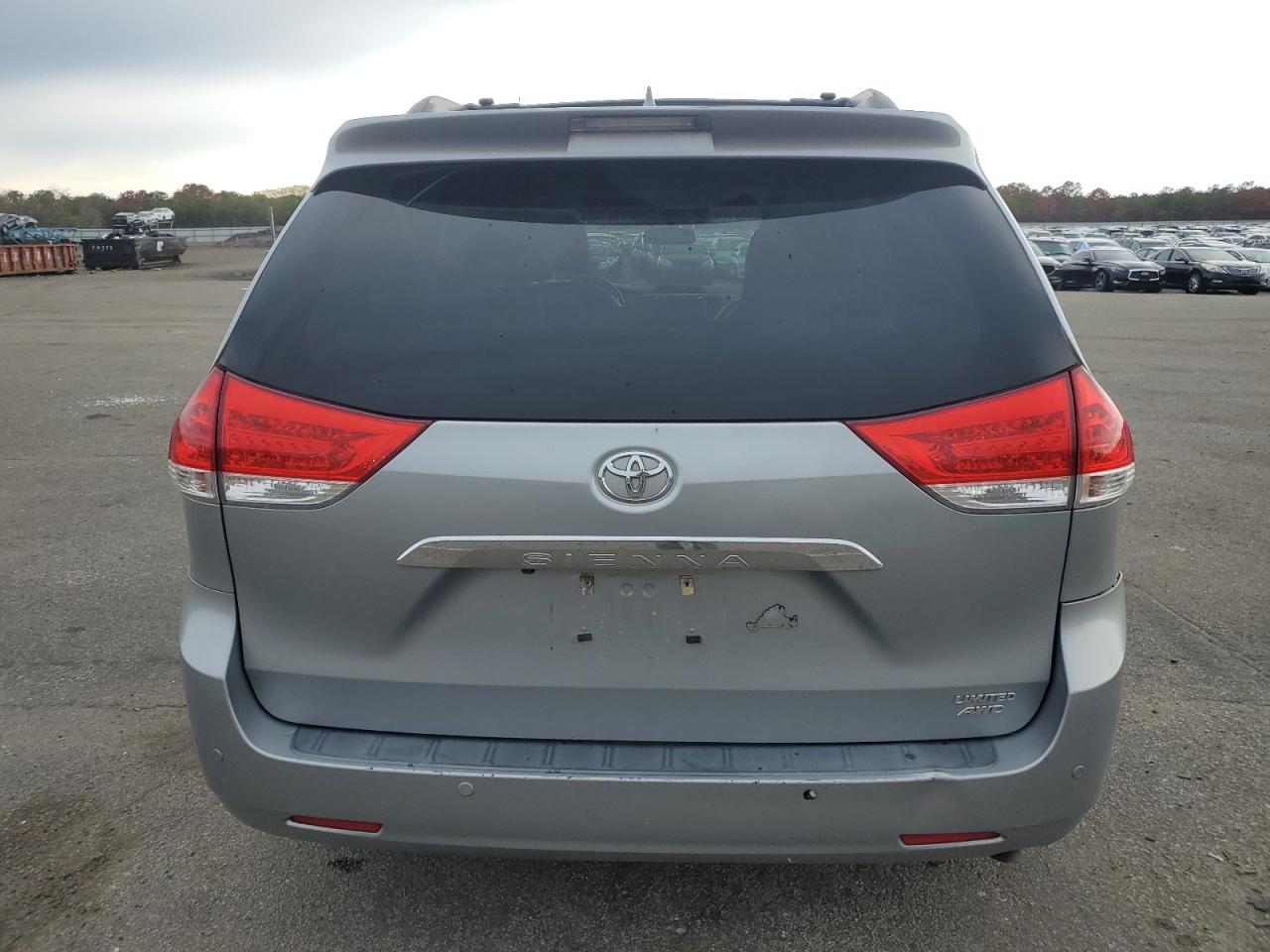 2014 Toyota Sienna Xle VIN: 5TDDK3DC8ES075308 Lot: 91330775