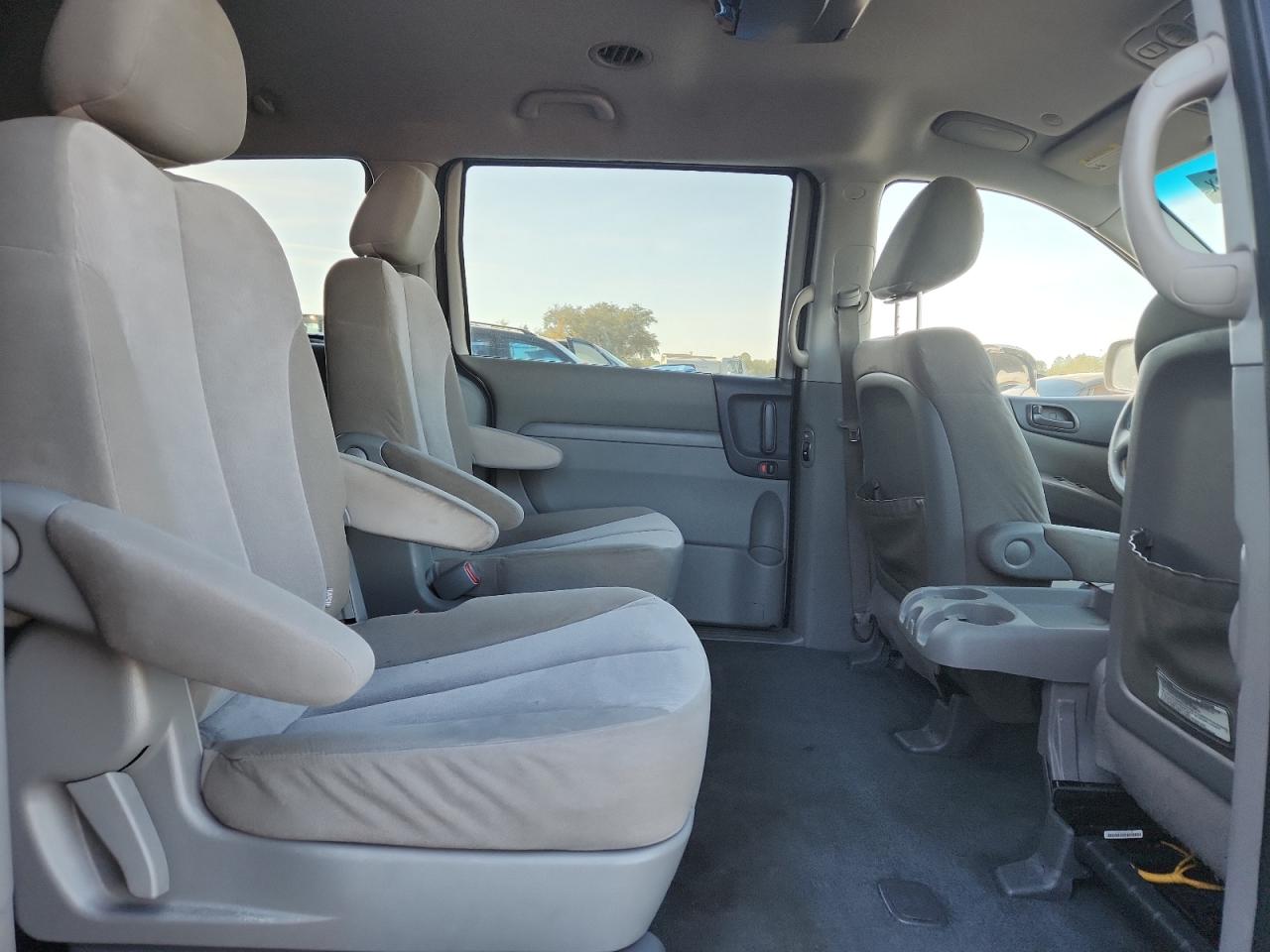 2012 Kia Sedona Lx VIN: KNDMG4C70C6504806 Lot: 93702445