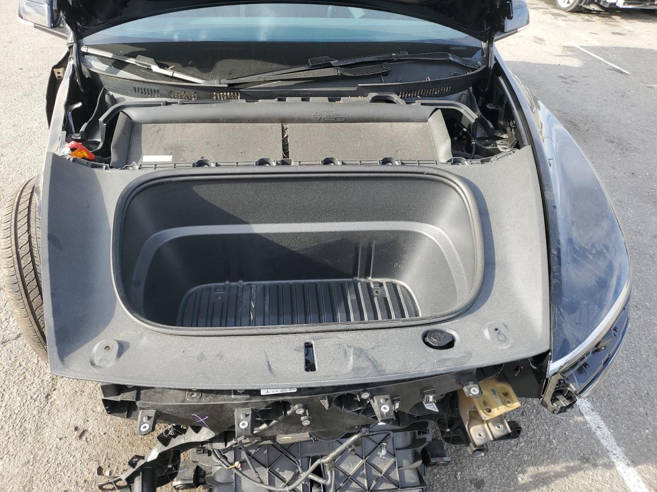 2026 Tesla Model Y VIN: 7SAYGDED7TF413298 Lot: 91472705