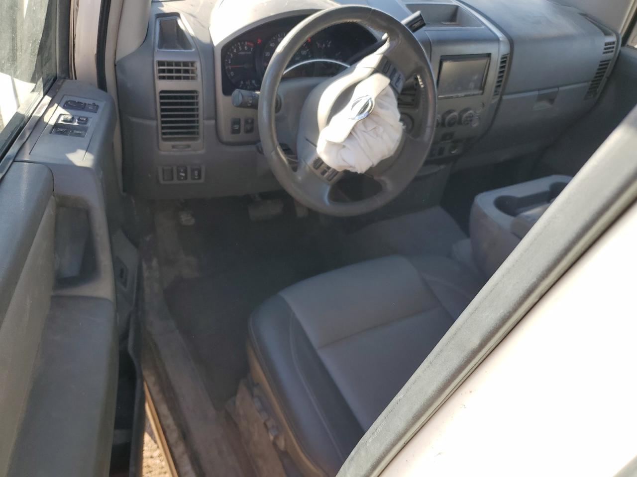 2005 Nissan Titan Xe VIN: 1N6AA06B95N541839 Lot: 92125975