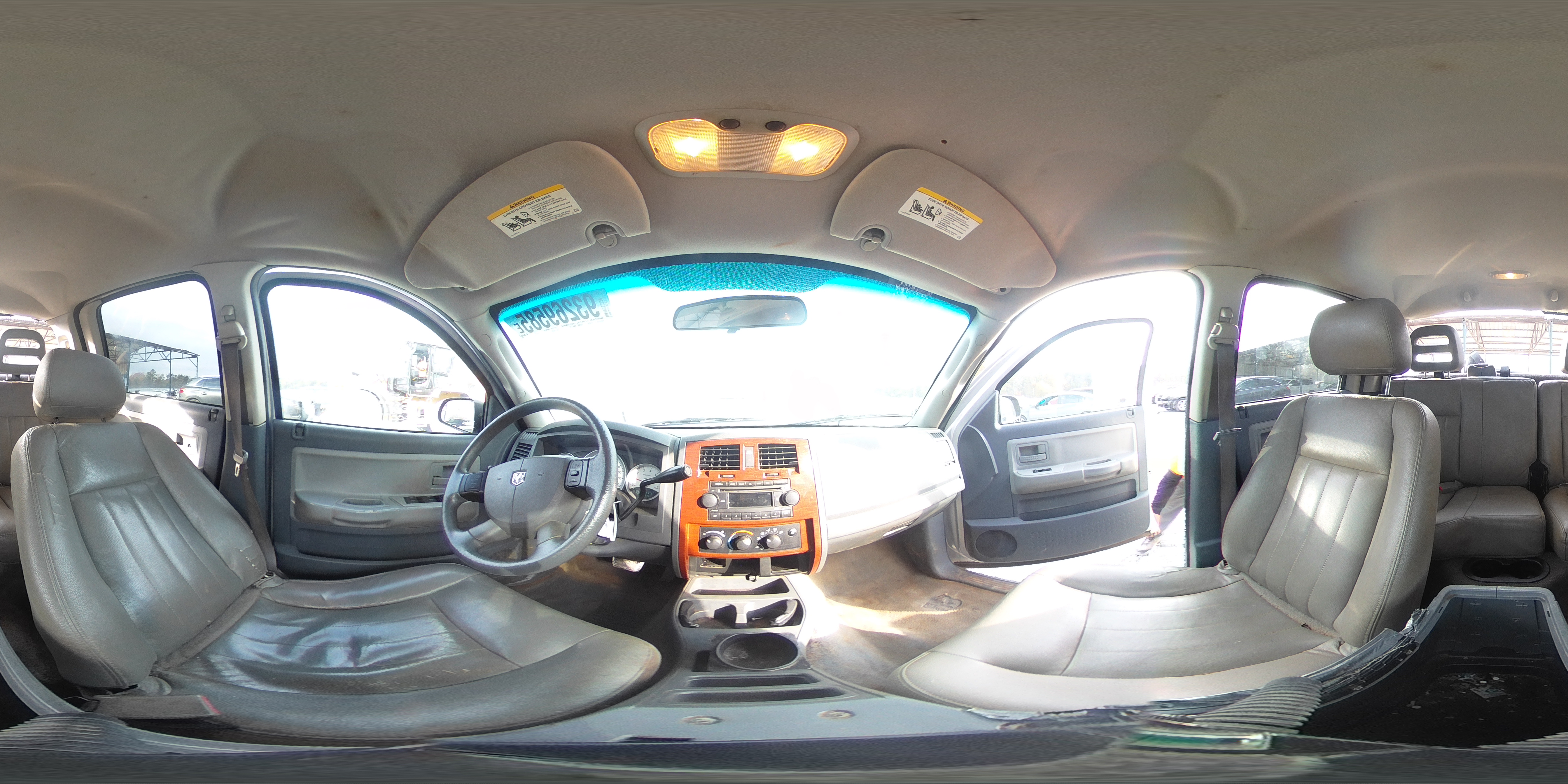 2005 Dodge Dakota Quad Slt VIN: 1D7HE48K35S224205 Lot: 93269585