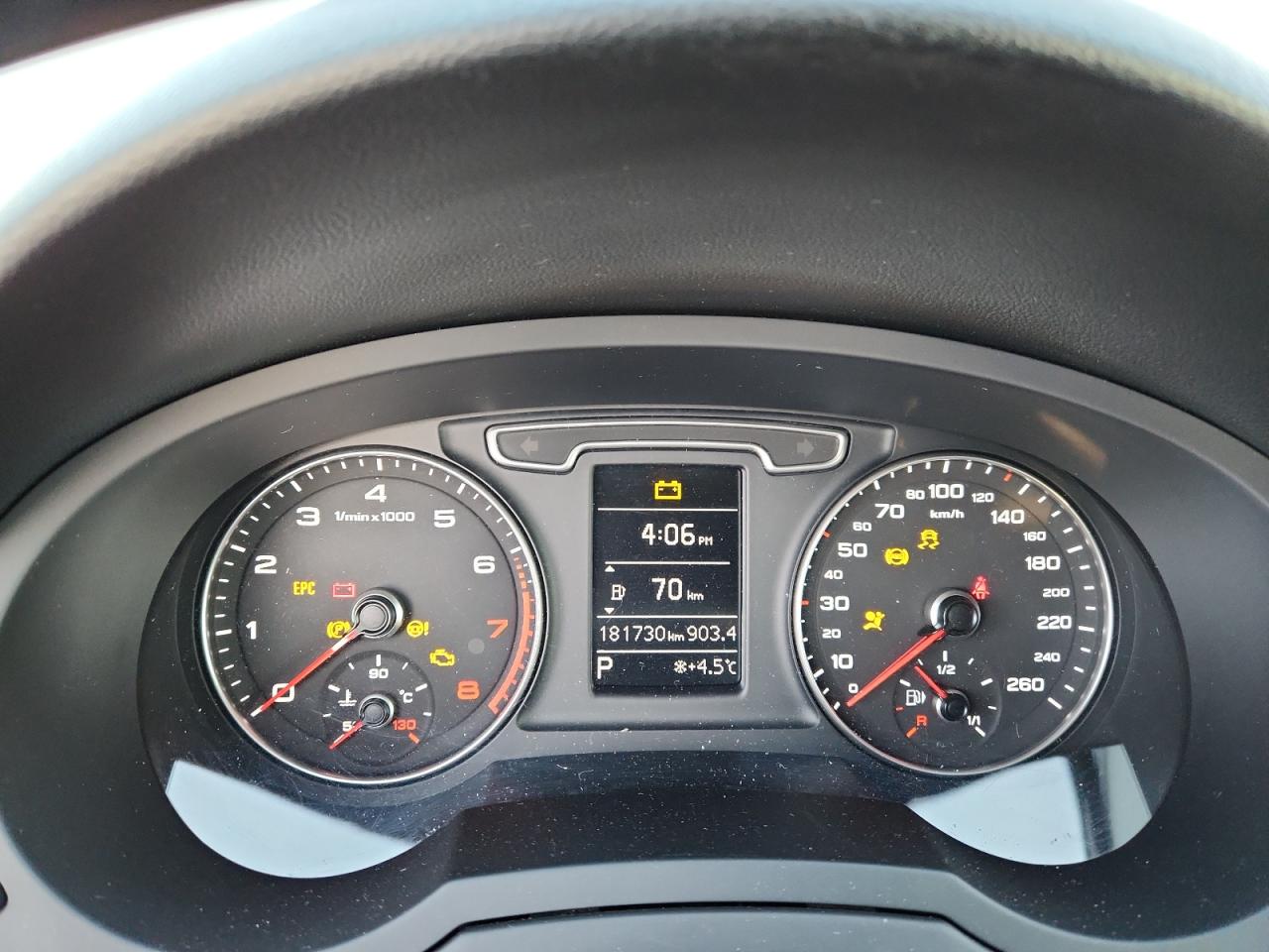 2015 Audi Q3 Premium Plus VIN: WA1EFEFS4FR002892 Lot: 93238555