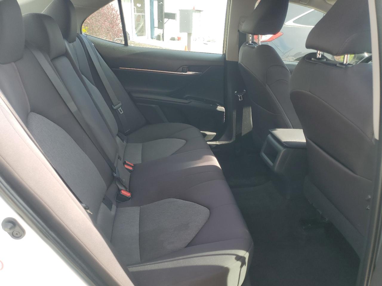 2018 Toyota Camry L VIN: 4T1B11HK3JU011307 Lot: 91212175