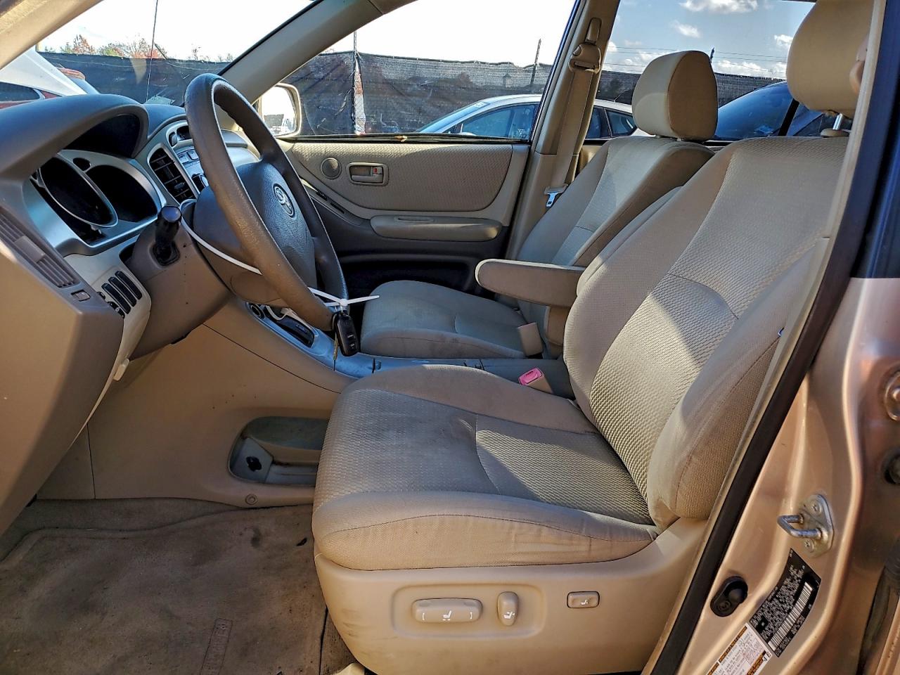 2005 Toyota Highlander VIN: JTEGD21A050108658 Lot: 92599825