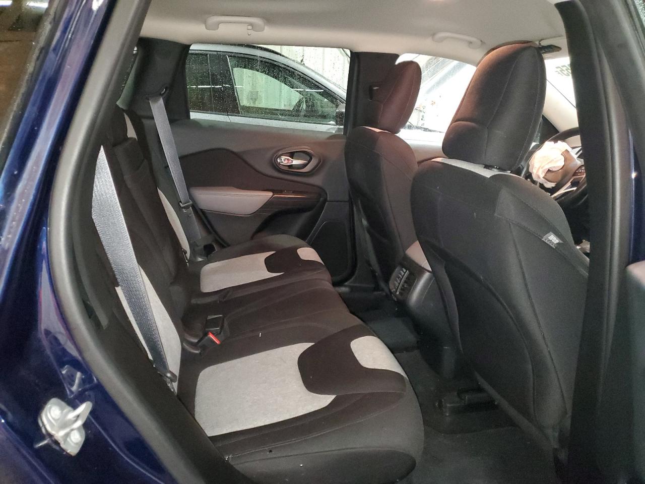 2014 Jeep Cherokee Sport VIN: 1C4PJMAB1EW303232 Lot: 93460955