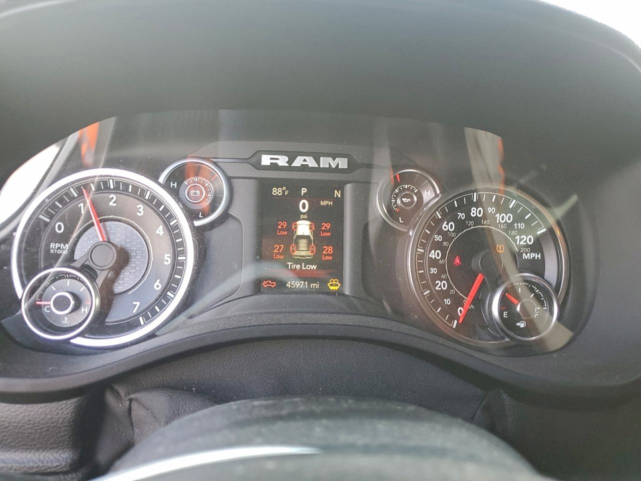 2022 Ram 1500 Big Horn/Lone Star VIN: 1C6RREFT1NN190453 Lot: 93032895