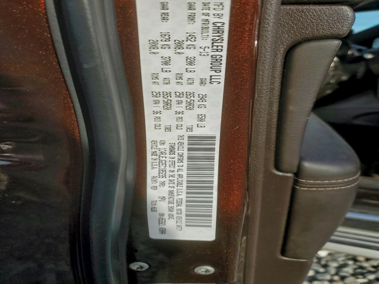 2014 Jeep Grand Cherokee Summit VIN: 1C4RJEJG2EC185235 Lot: 94560035