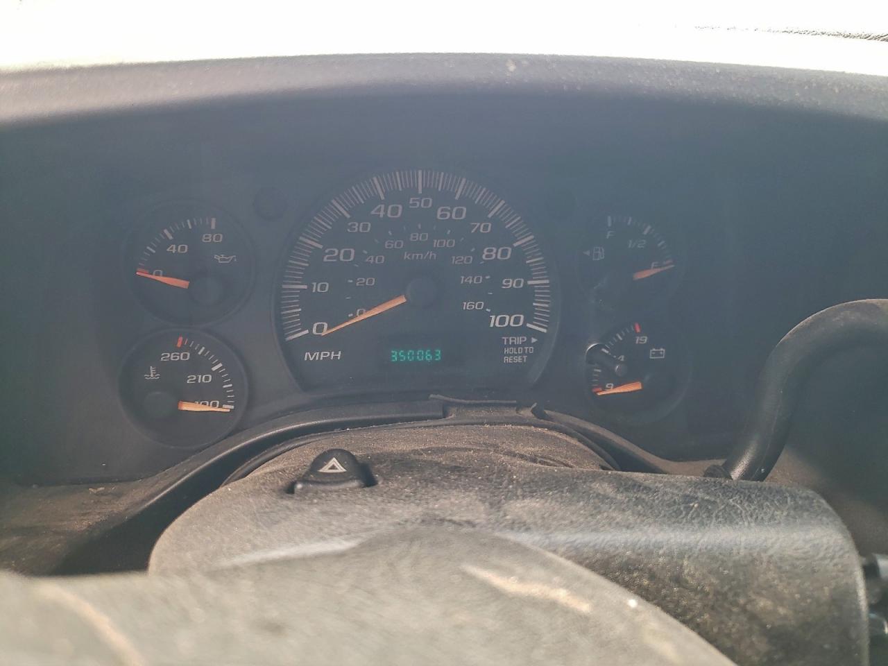 2005 Chevrolet Express G2500 VIN: 1GCGG25U251139811 Lot: 92727855