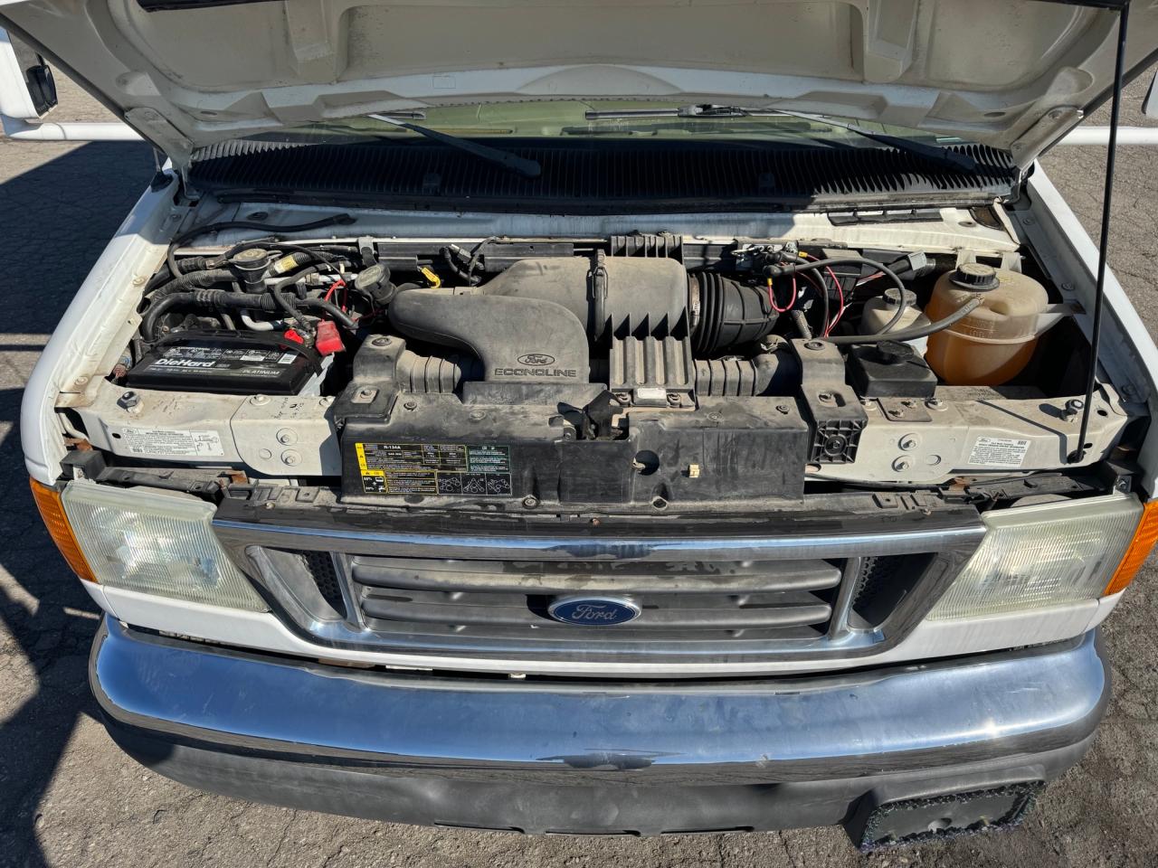 2006 Ford Econoline E450 Super Duty Cutaway Van VIN: 1FDXE45S46HA73105 Lot: 90830885