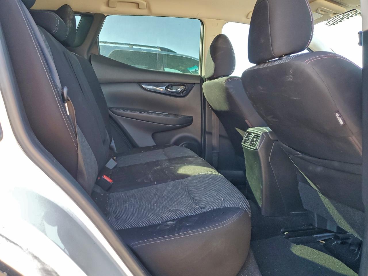 2017 Nissan Rogue Sport S VIN: JN1BJ1CR0HW113898 Lot: 93964005