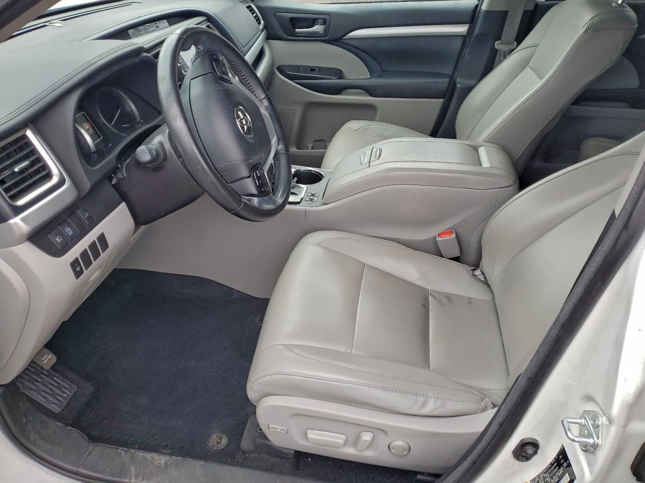 2017 Toyota Highlander Se VIN: 5TDJZRFH2HS483530 Lot: 93893415