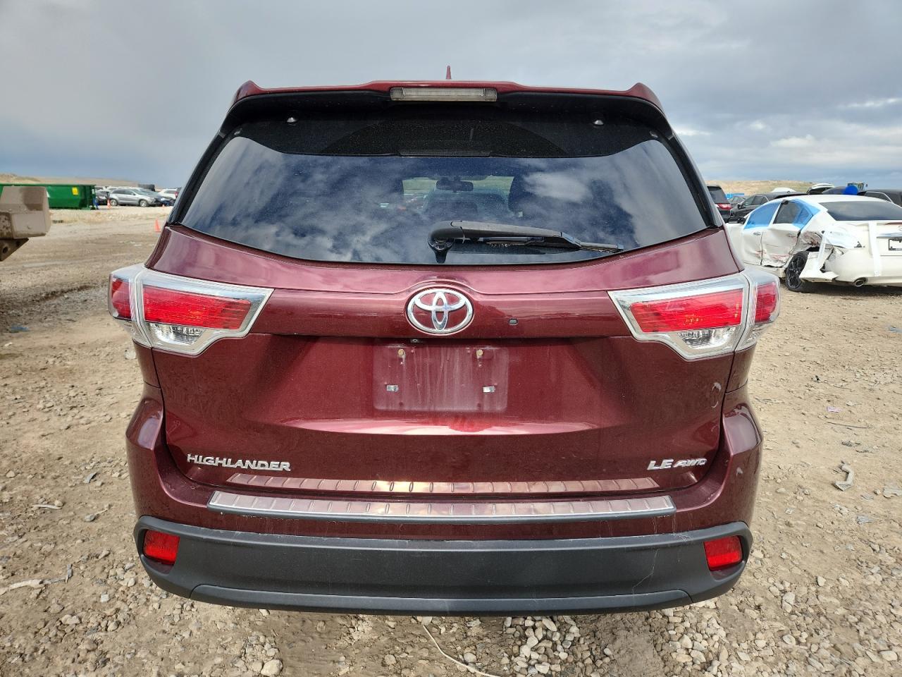2015 Toyota Highlander Le VIN: 5TDBKRFH5FS098582 Lot: 93352195