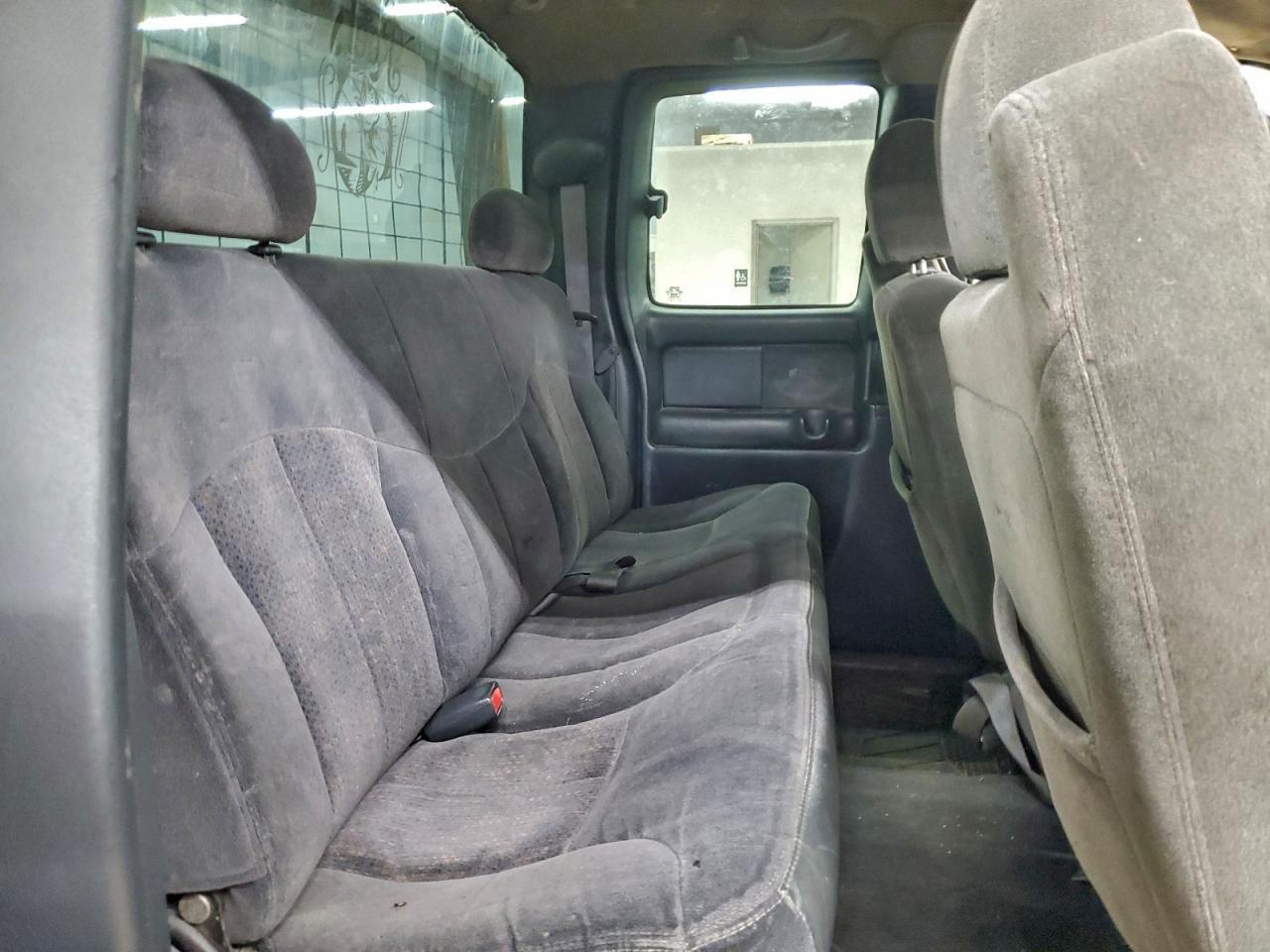 2000 Chevrolet Silverado K2500 VIN: 1GCGK29UXYE417344 Lot: 94235255