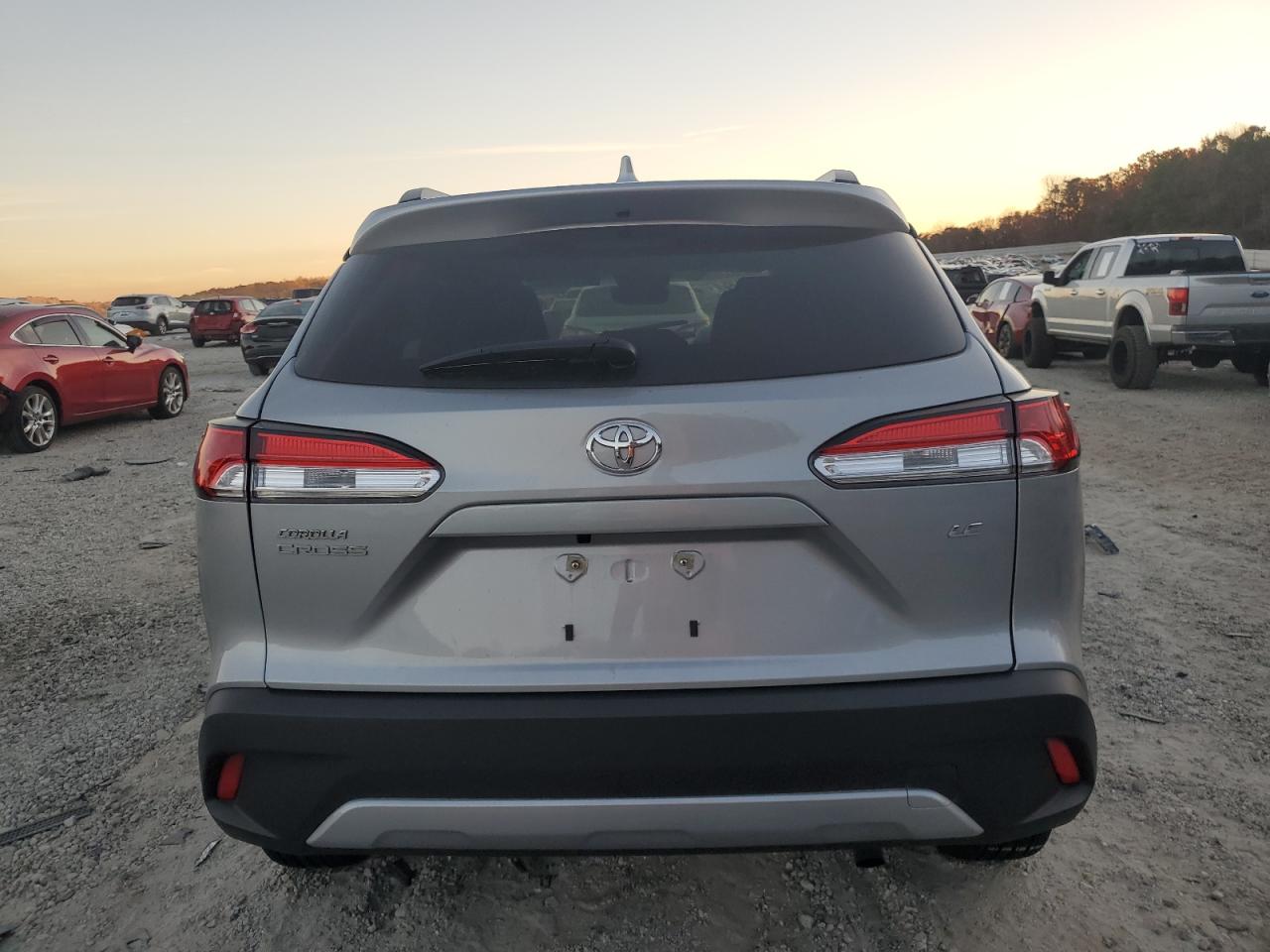 2024 Toyota Corolla Cross Le VIN: 7MUBAAAG4RV094200 Lot: 92809965