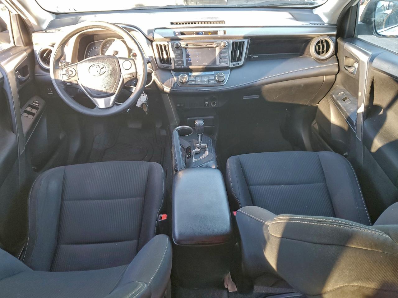 2015 Toyota Rav4 Xle VIN: 2T3RFREV0FW369668 Lot: 94586955