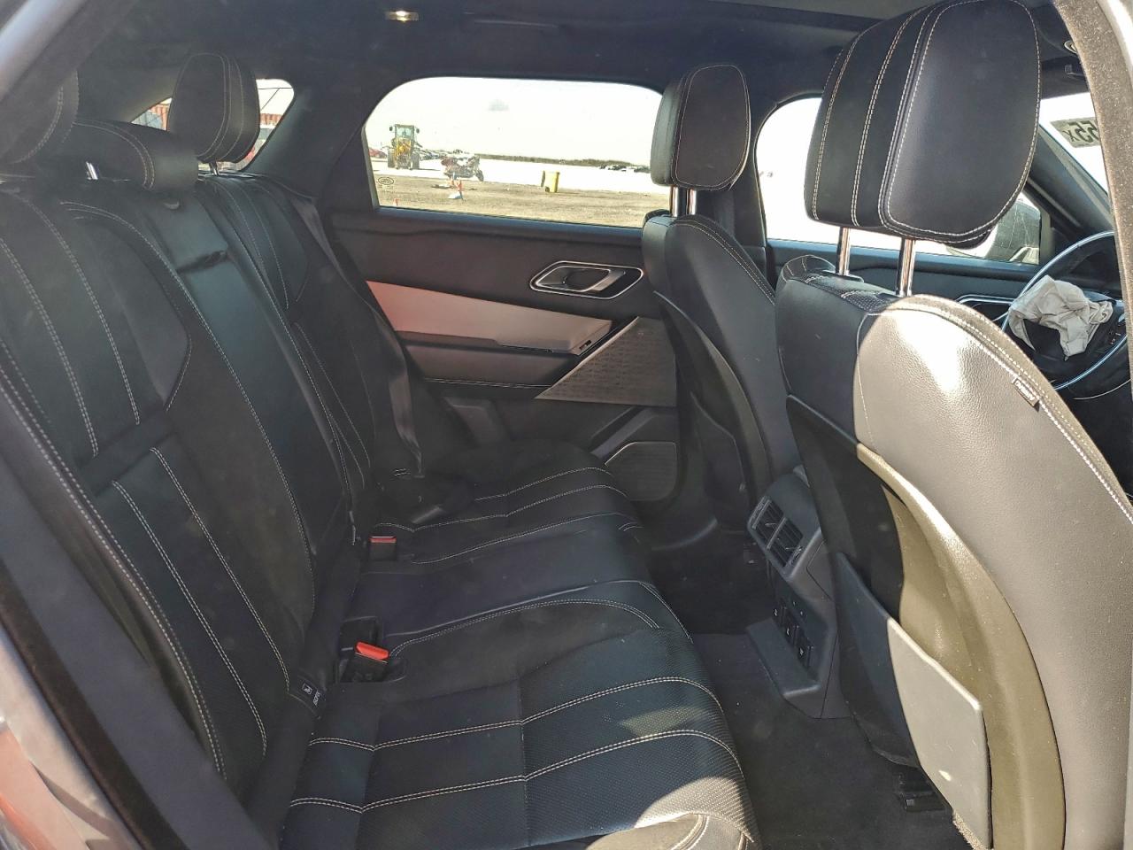 2018 Land Rover Range Rover Velar R-Dynamic Se VIN: SALYL2RX6JA749430 Lot: 94032255