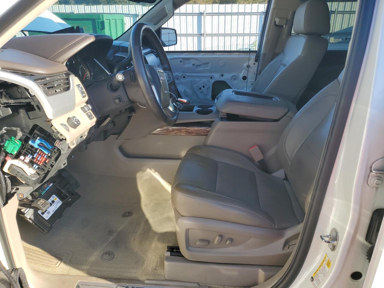 2015 GMC Yukon Slt VIN: 1GKS1BKCXFR610909 Lot: 91137285