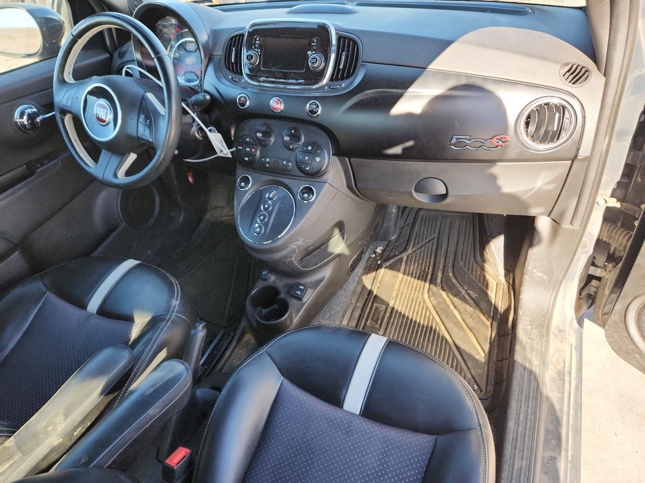 2017 Fiat 500 Electric VIN: 3C3CFFGE8HT598325 Lot: 85430525