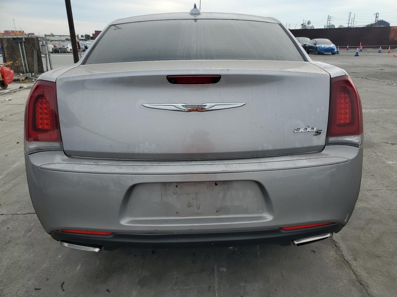 2018 Chrysler 300 S VIN: 2C3CCABG0JH214170 Lot: 92713345