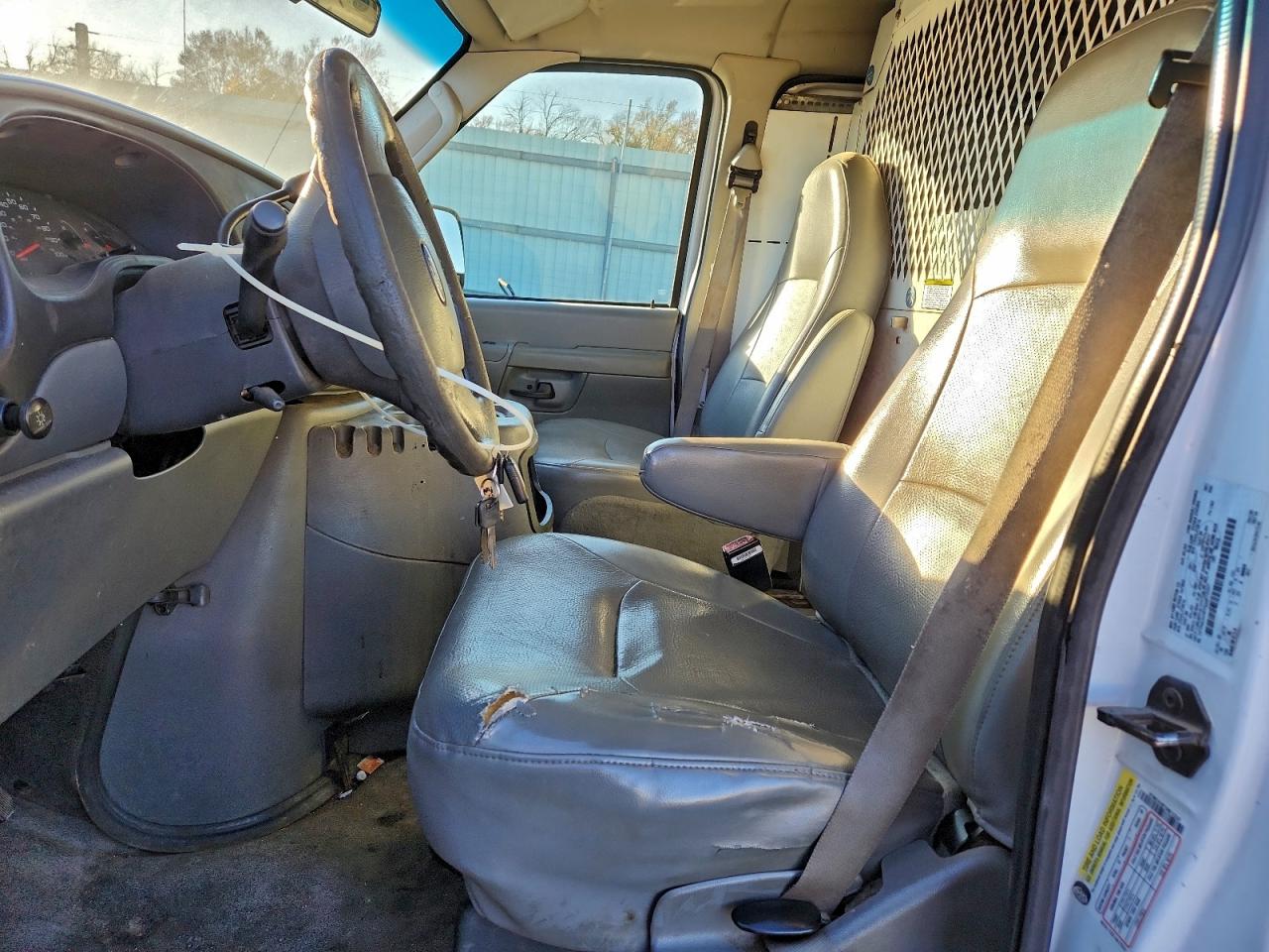 2005 Ford Econoline E250 Van VIN: 1FTNE24W75HB12207 Lot: 94035035