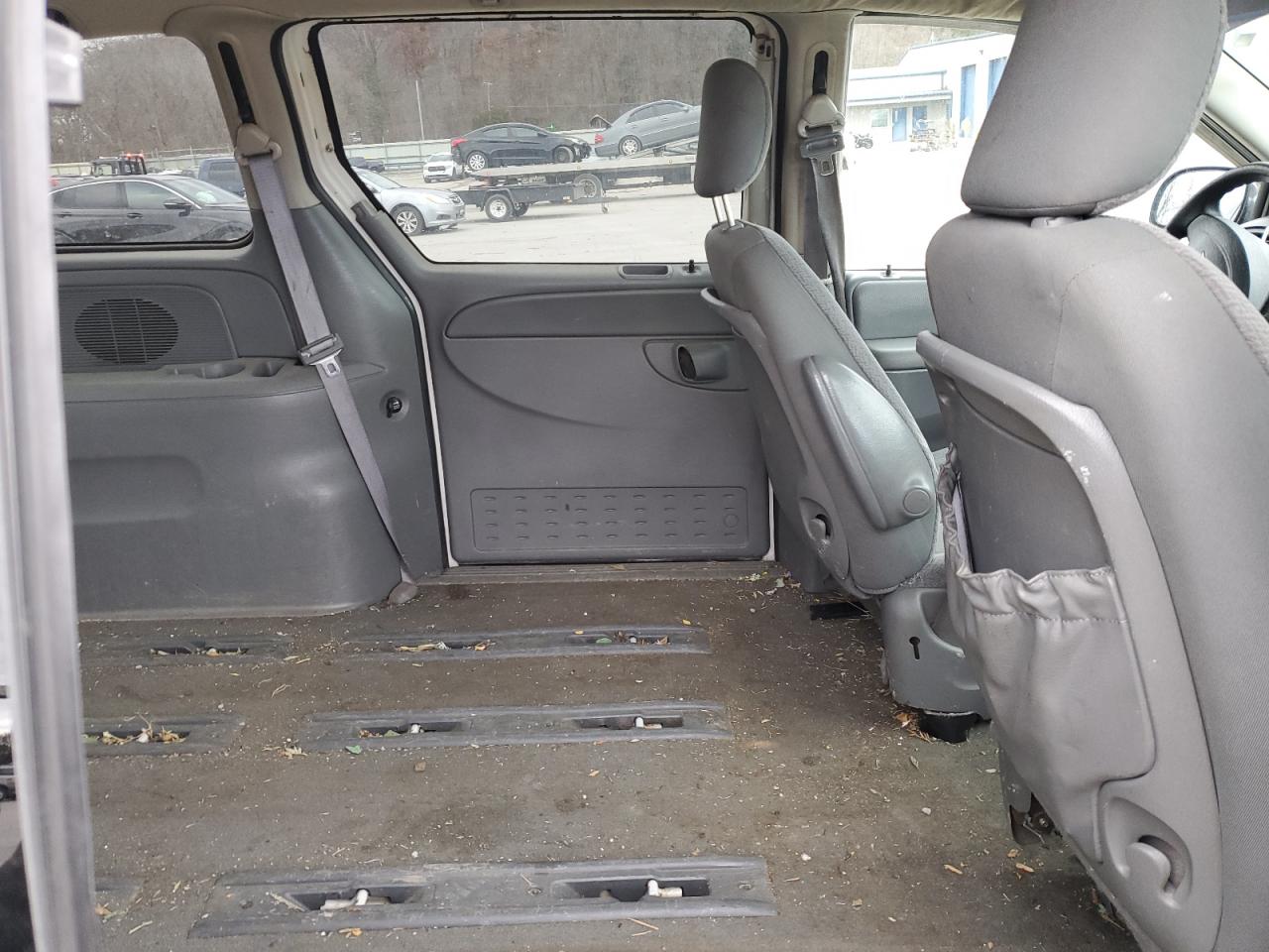 2006 Chrysler Town & Country VIN: 1A4GP45R76B611126 Lot: 92682365