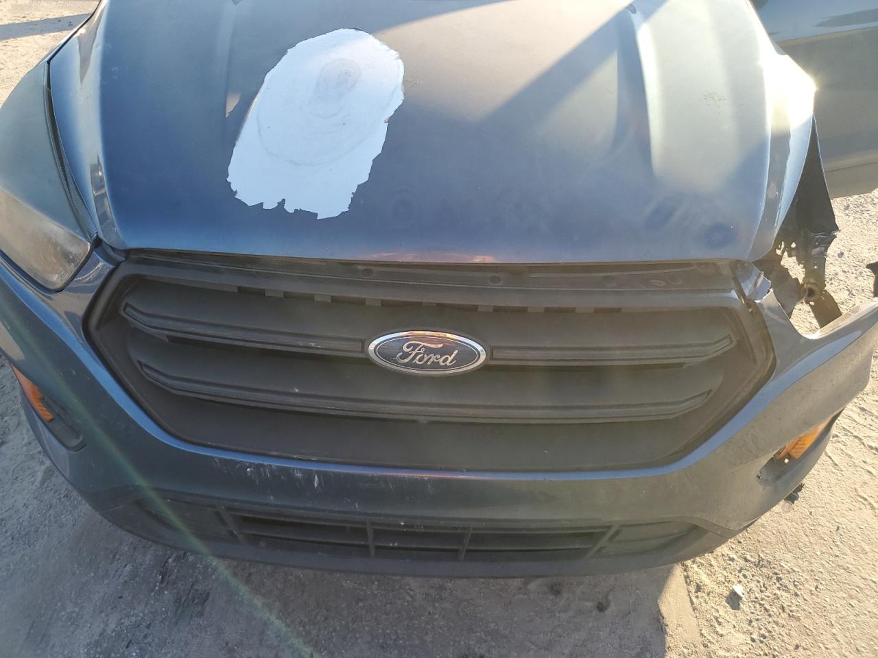 2018 Ford Escape S VIN: 1FMCU0F73JUB96141 Lot: 91072115