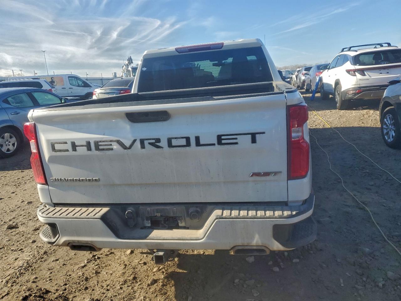 2022 Chevrolet Silverado Ltd K1500 Rst VIN: 1GCUYEED2NZ223355 Lot: 93502215