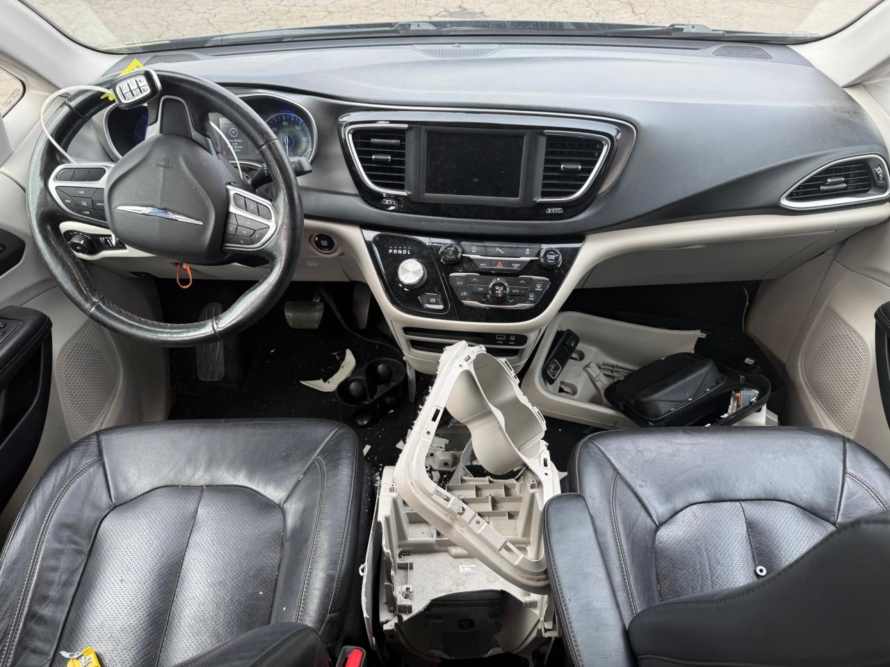 2020 Chrysler Pacifica Touring L VIN: 2C4RC1BG4LR133661 Lot: 69137955