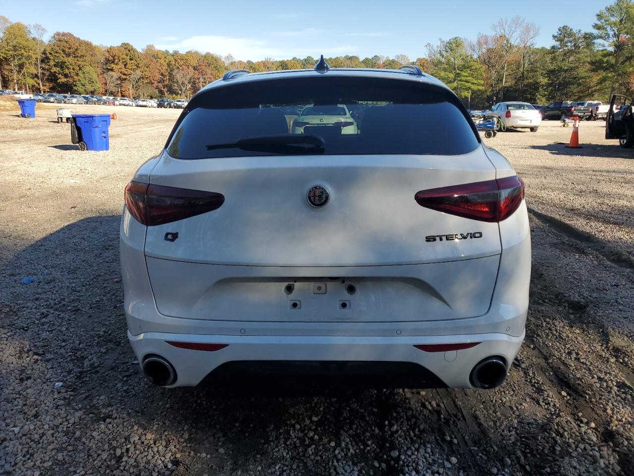 2018 Alfa Romeo Giulia Q4 VIN: ZARFAEDN3J7573449 Lot: 91073895